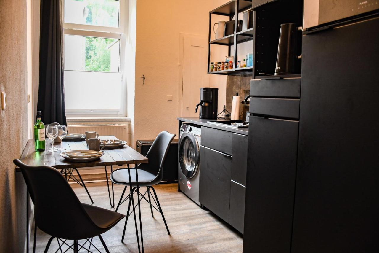 Moderne Uni-Apartment: Zentral mit Netflix, WLAN und Vollausstattung Chemnitz Exterior photo